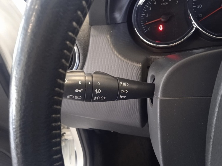 Dacia Duster Laureate 4x2 foto 16