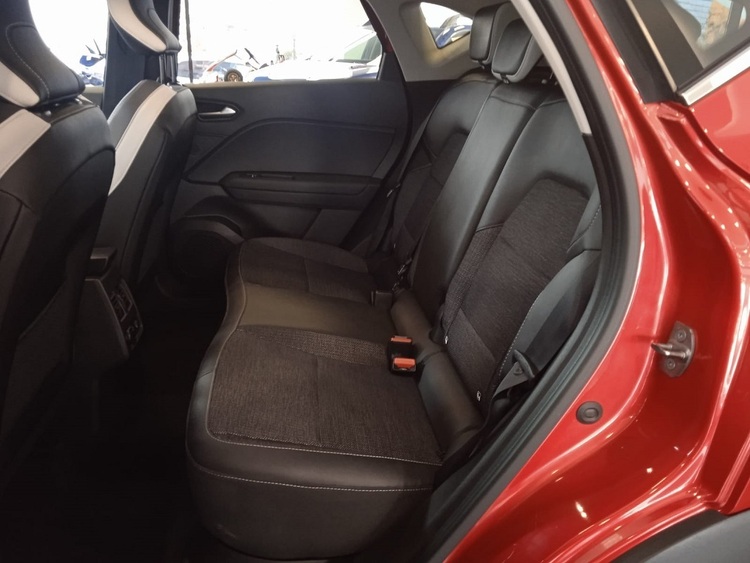 Renault Captur II Techno foto 15