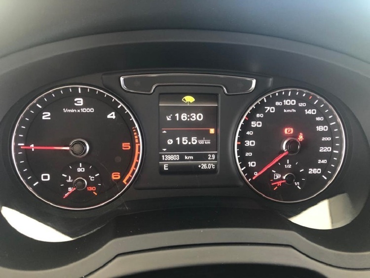 Audi Q3 design edition foto 13