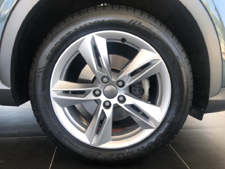 Audi Q3 design edition foto 29
