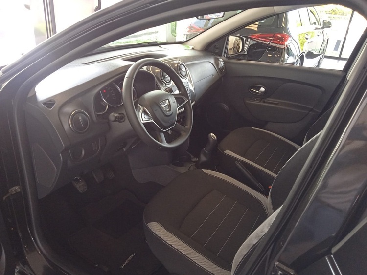Dacia Sandero Stepway Essential foto 10