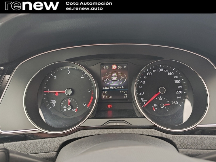 VOLKSWAGEN PASSAT 2.0TDI EVO Executive DSG7 110kW foto 14