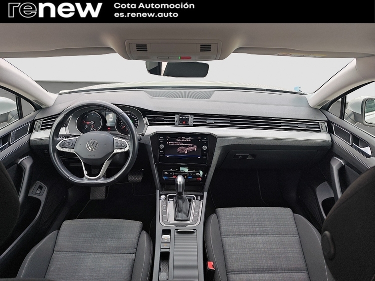 VOLKSWAGEN PASSAT 2.0TDI EVO Executive DSG7 110kW foto 6
