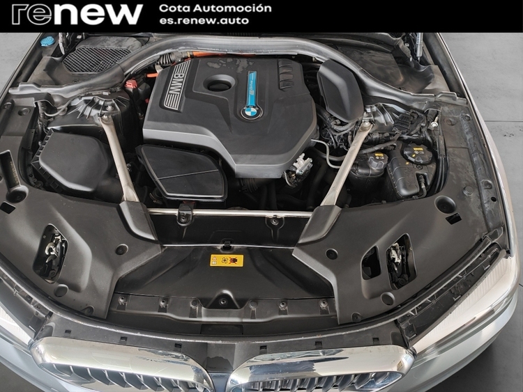 BMW Serie 5 530e foto 22