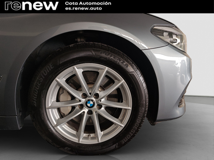 BMW Serie 5 530e foto 24