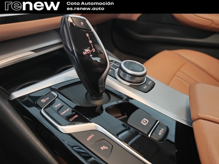 BMW Serie 5 530e foto 27