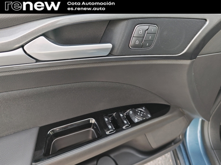 Ford Mondeo Titanium foto 15