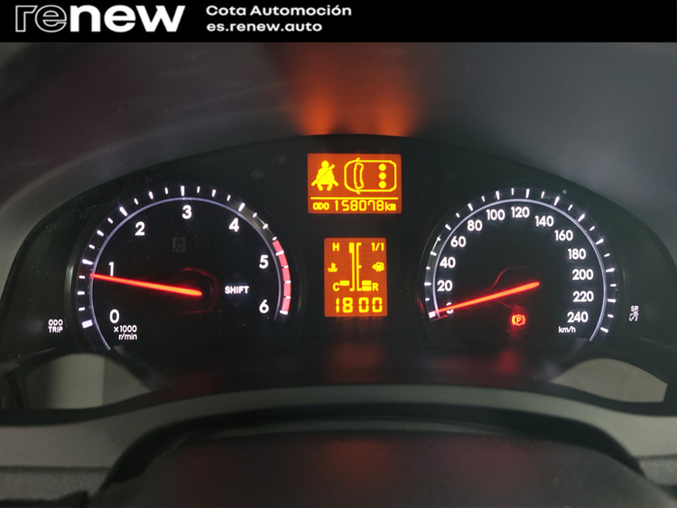 Toyota Avensis Advance foto 15