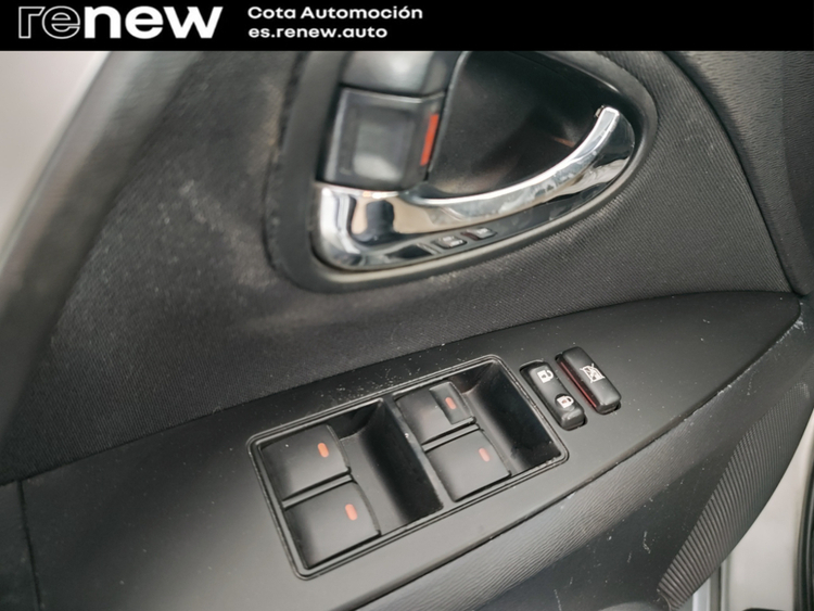 Toyota Avensis Advance foto 16