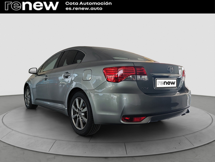 Toyota Avensis Advance foto 5