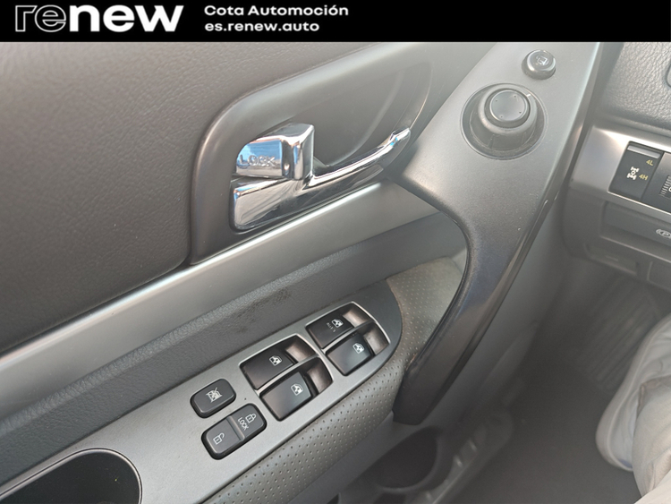 Ssangyong Rodius Xdi Limited AWD foto 15
