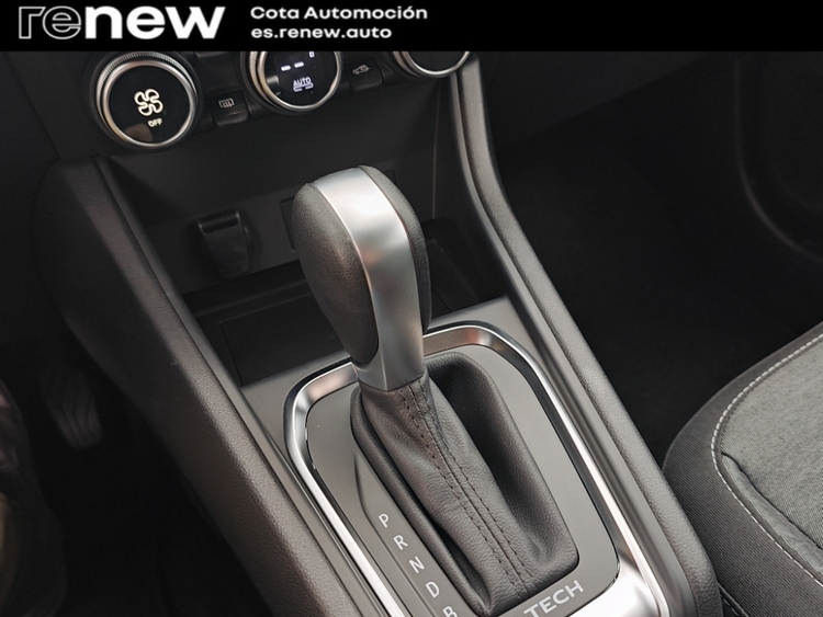 RENAULT CAPTUR INTENS HIBRIDO 145 CV foto 22