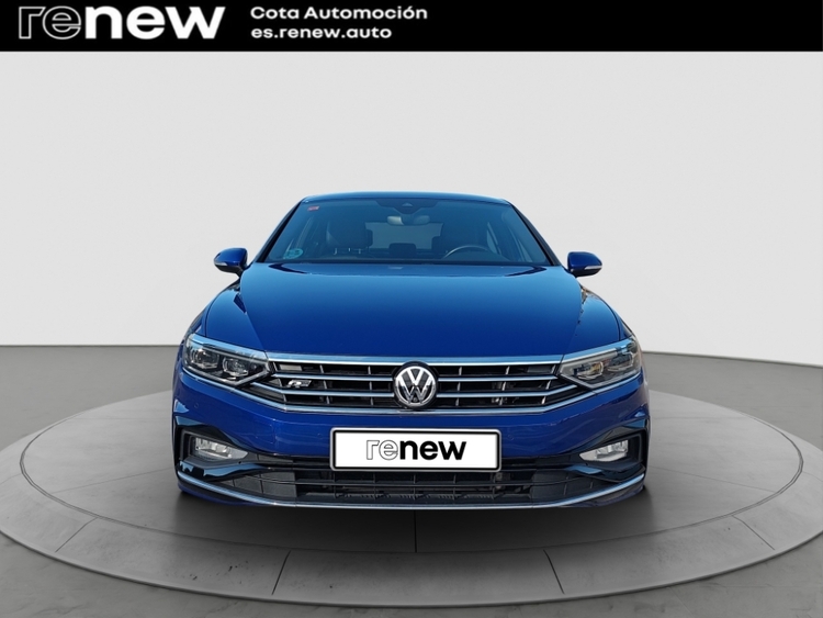 Volkswagen Passat R-Line foto 3