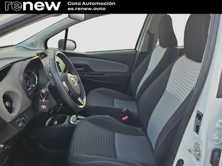 Toyota Yaris Active foto 6