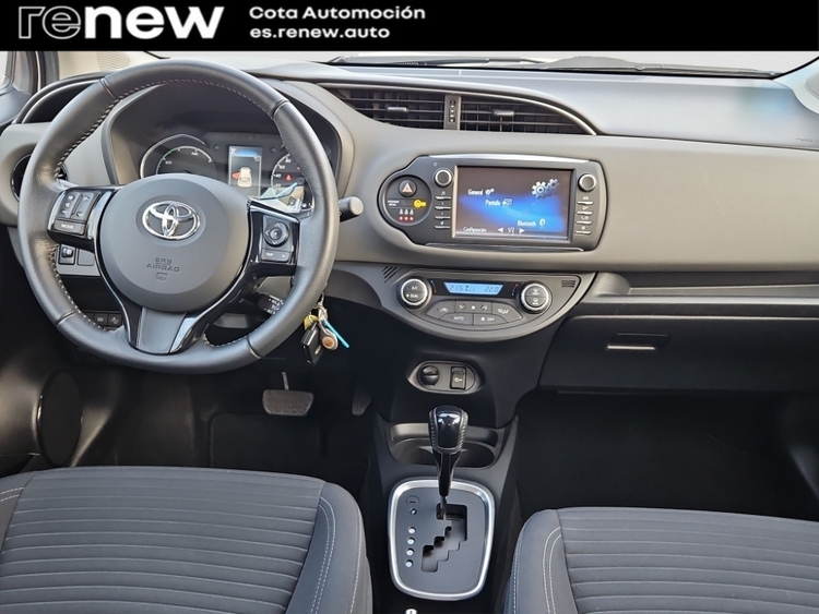 Toyota Yaris Active foto 10