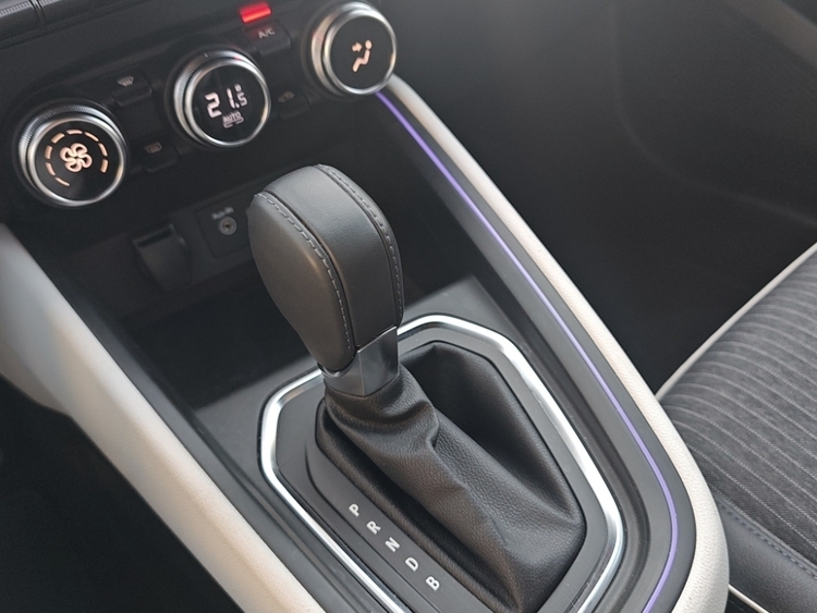 Renault Clio Techno foto 31
