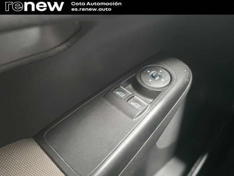 Ford Tourneo Courier Titanium foto 15