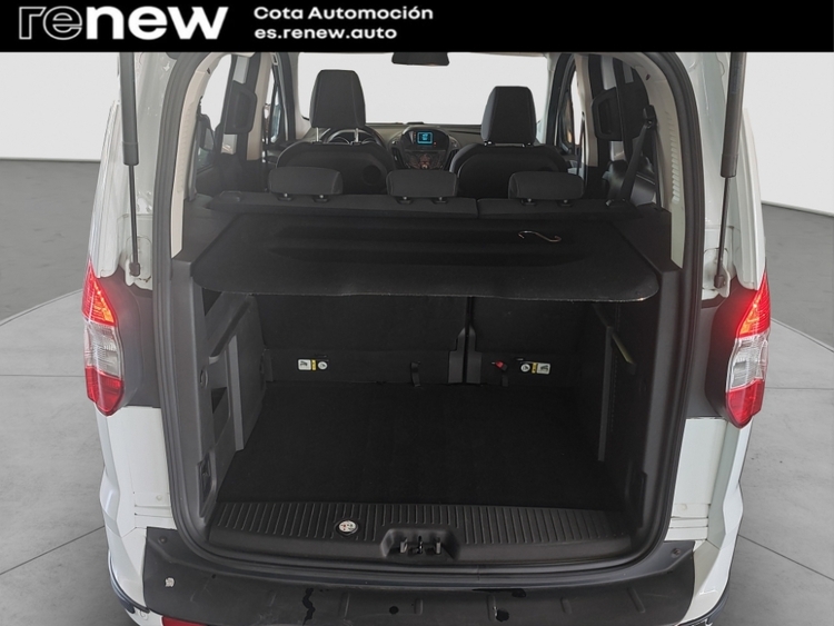 Ford Tourneo Courier Titanium foto 17