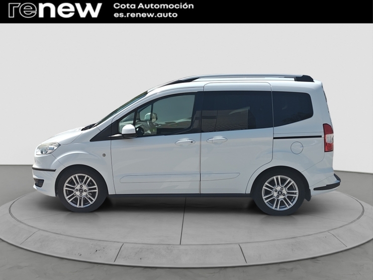 Ford Tourneo Courier Titanium foto 4