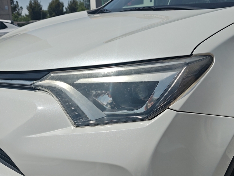 Toyota RAV 4 Feel! Hybrid foto 24