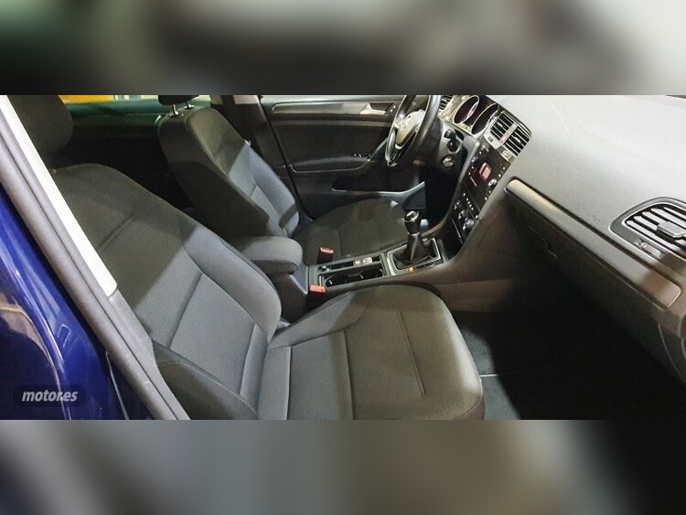 Volkswagen Golf VII Advance foto 12